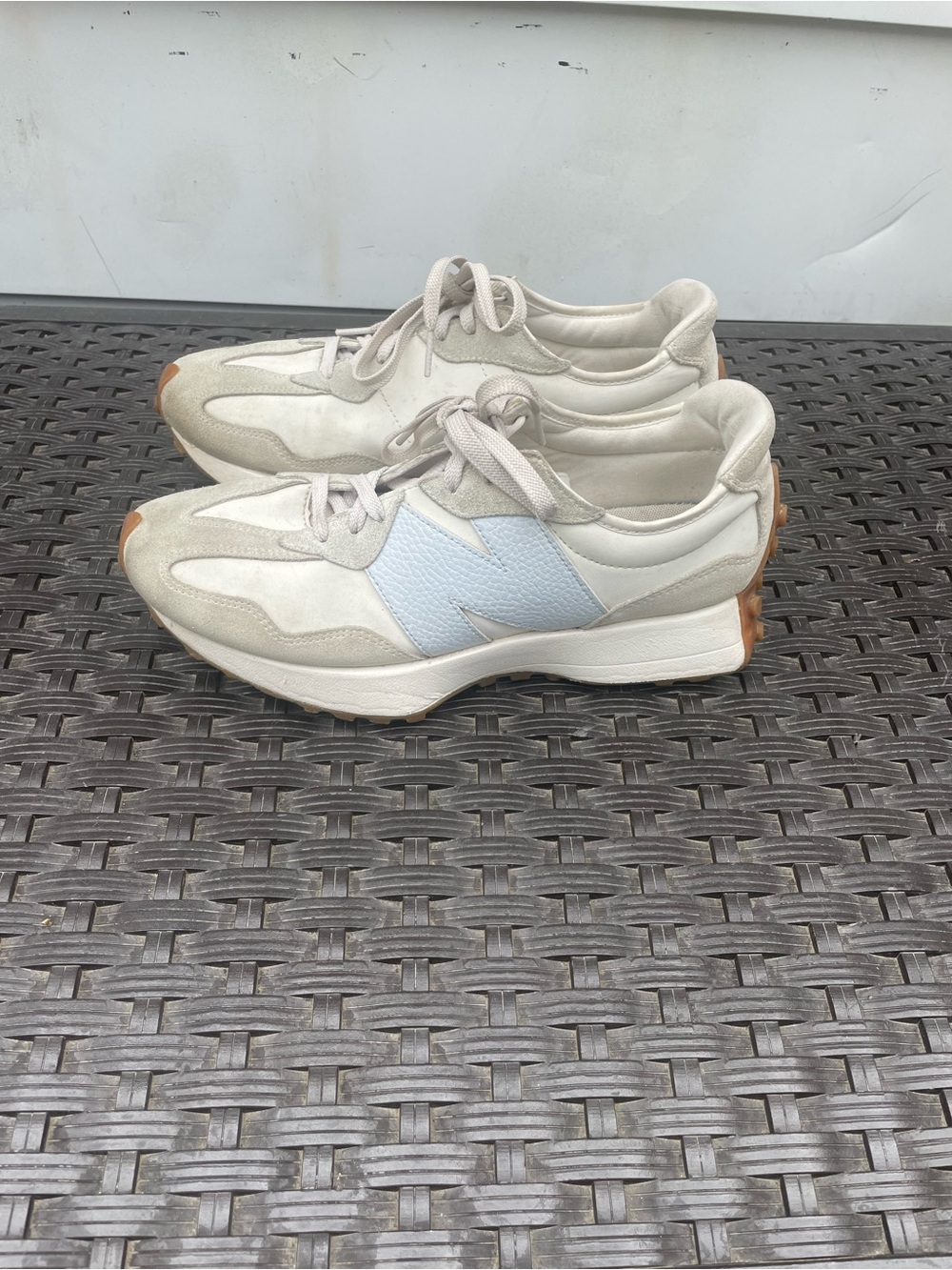 New Balance 327 Sneaker with Light Blue Accent Neutral Runner Women’s Size 10